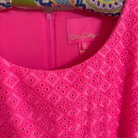 Barbiecore eyelet romper - Picture 2 of 5